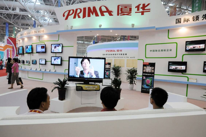 近日,厦华电子状告上交所一审被驳回。图为一场展会上,厦华电子展出的电视 IC photo