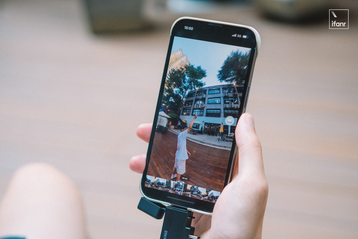 ӰʯInsta360 X3飺ддֵȫ