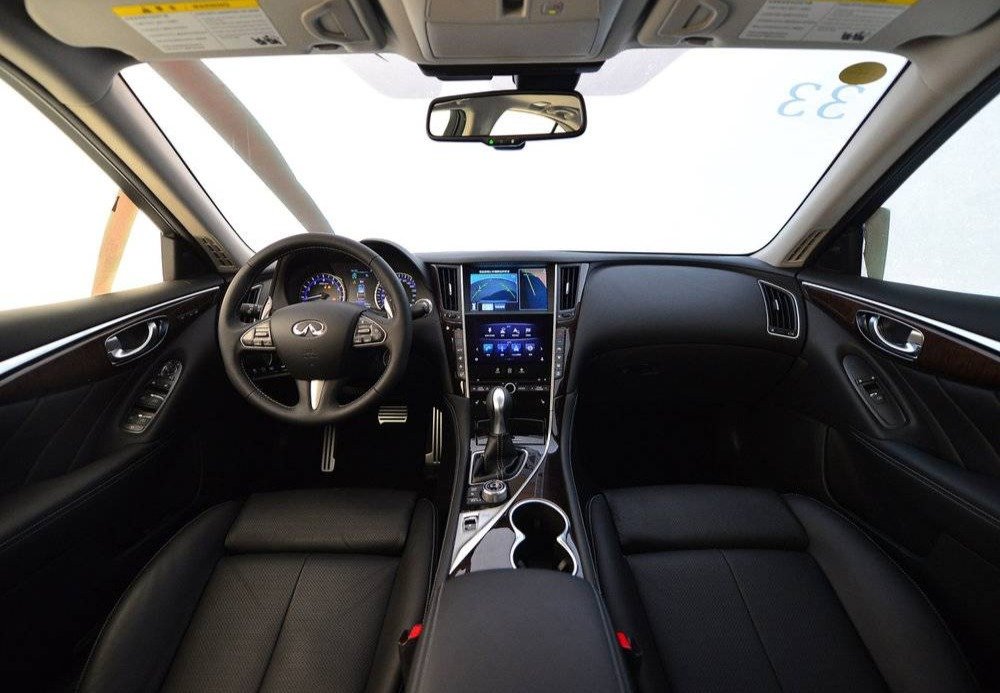 英菲尼迪Q50L 2015款 2.0T 豪华运动版