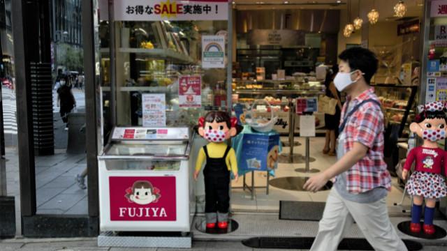 日本65-69岁老人就业比例过半！老龄化催生日韩“银发就业热”|日本插图