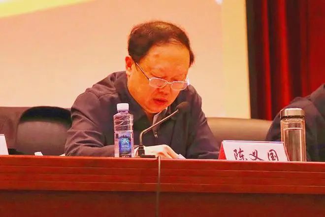 图片来源:长江传媒官网