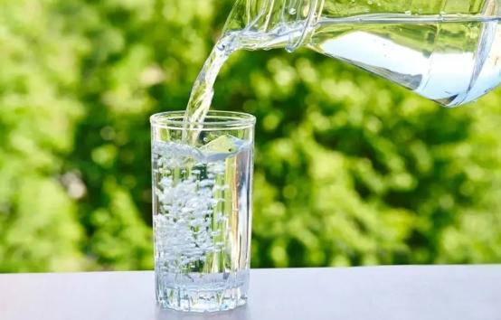 喝完酒后总会感到饿,我们怎么做才是正确的选择?建议了解一下休闲区蓝鸢梦想 - Www.slyday.coM 喝完酒后总会感到饿,我们怎么做才是正确的选择?建议了解一下休闲区蓝鸢梦想 - Www.slyday.coM