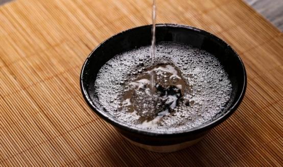 喝完酒后总会感到饿,我们怎么做才是正确的选择?建议了解一下休闲区蓝鸢梦想 - Www.slyday.coM 喝完酒后总会感到饿,我们怎么做才是正确的选择?建议了解一下休闲区蓝鸢梦想 - Www.slyday.coM