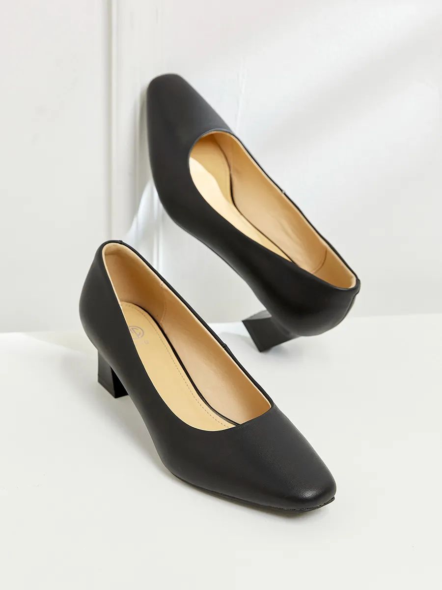 穿高跟鞋怎么防止磨脚面 846d-448d29e8d99c4b7c55cc41adfb3c26cd.jpg