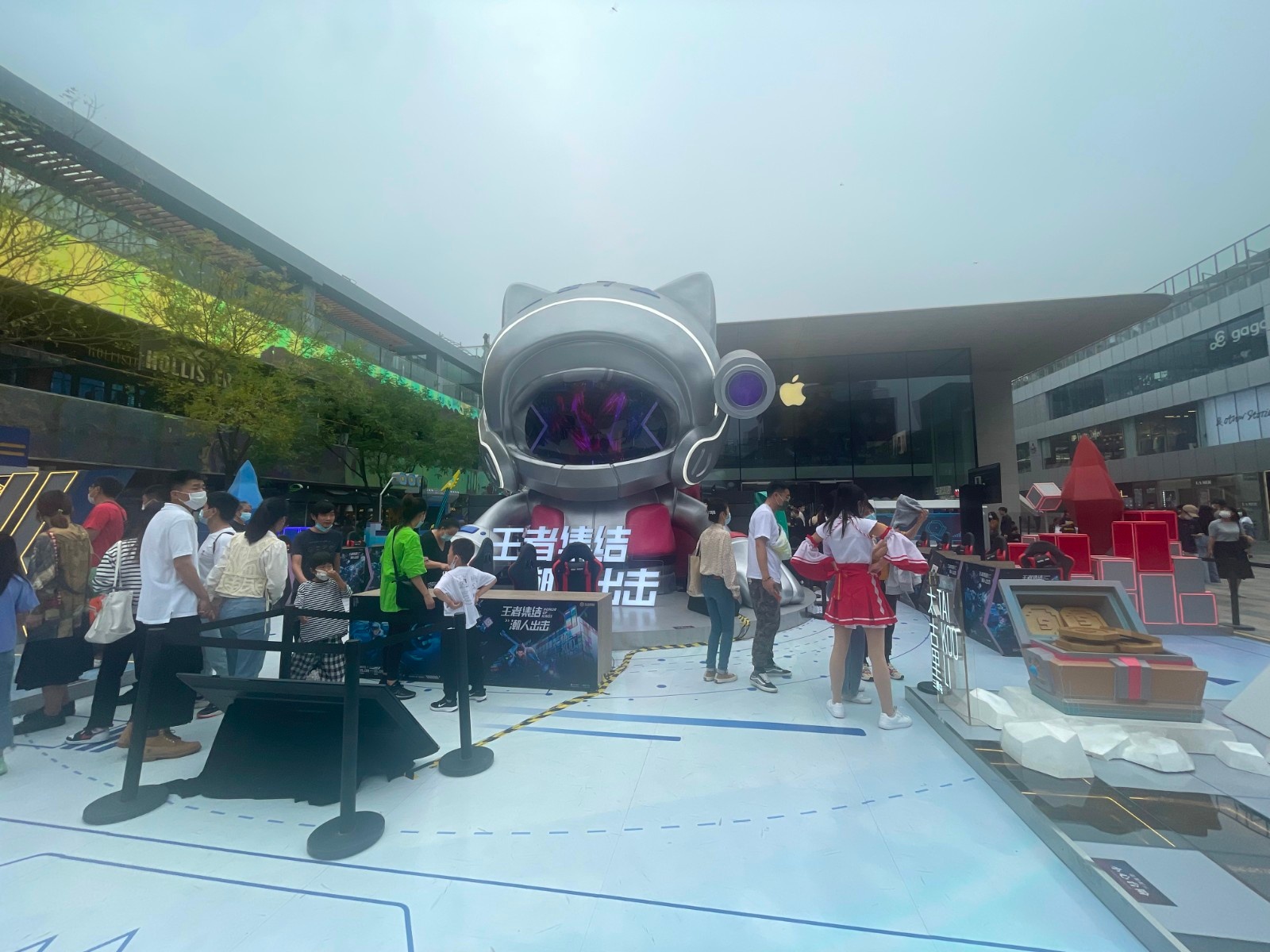 三里屯太古里推出王者榮耀主題互動展,市民參與體驗熱情高