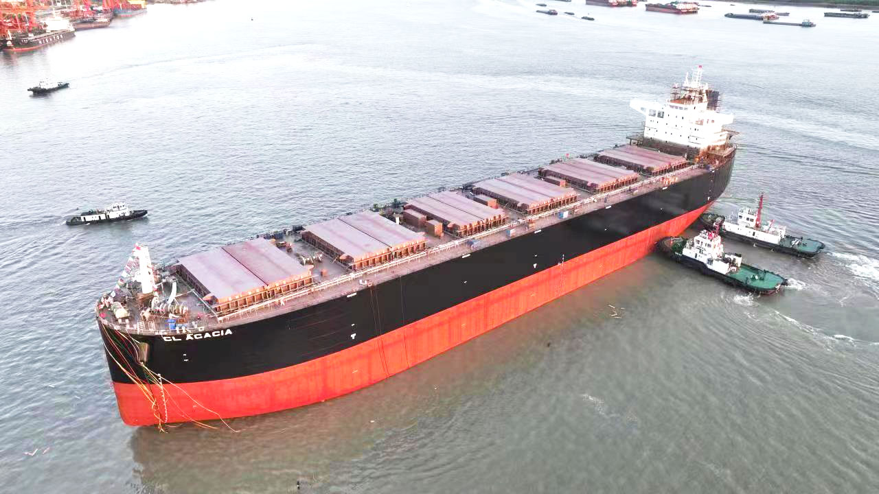 世界上最大的船排水量 8a69-dbc6ce93d366a1a90bb0b9256318a1aa.jpg