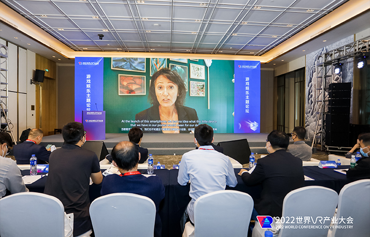 育碧娱乐软件公司全球高级副总裁 Deborah Papiernik(黛博拉·帕皮尼克)