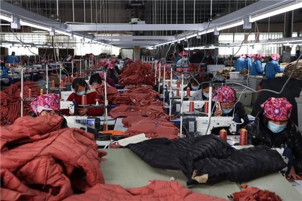 (图注:艾美服装的“卫星工厂”)