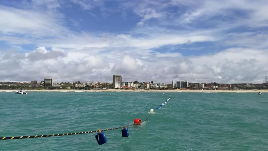 南大西洋国际海底光缆施工