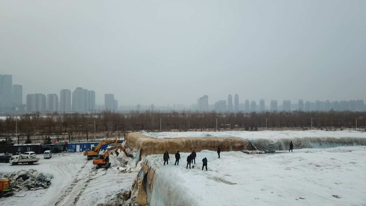 “黑科技”保存一年 哈尔滨冰雪大世界4万立方米冰体将“重见天日”