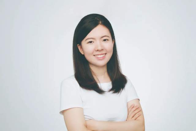 鄧老涼茶現任董事長朱梓寧