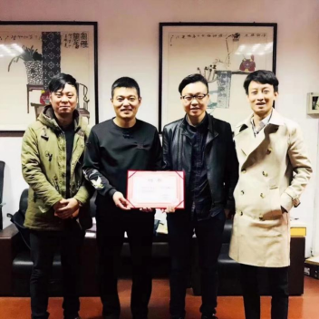 (新森设计师张海于2017年11月被聘为河北美术学院传媒学院客座教授)