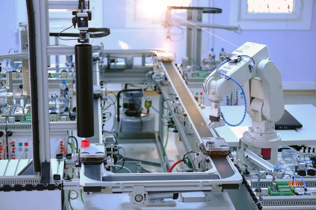 △多地重提“制造立市”图源：图虫创意