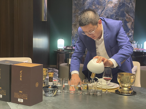 20年酒业人朱长江一门心思把酒做好、做出彩