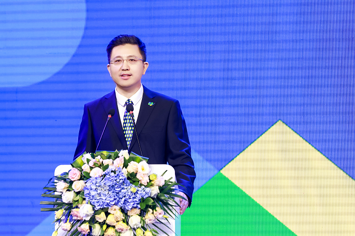 图:中英人寿首席市场官曾卓