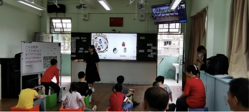 (荔湾致爱学校通过录播给惠水县特教学校上课)