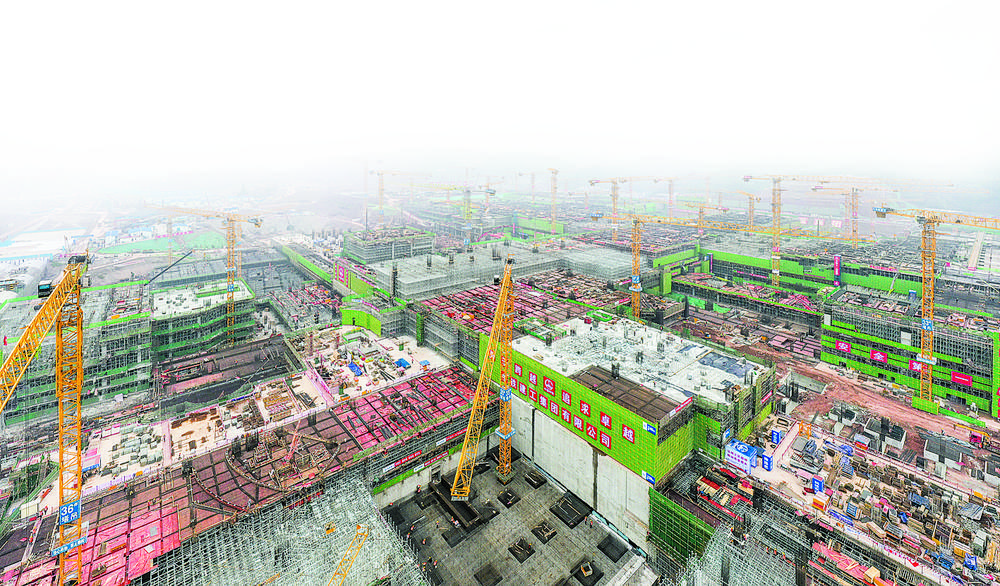 2022年12月22日,重庆东站建设现场一片忙碌。 据重庆日报