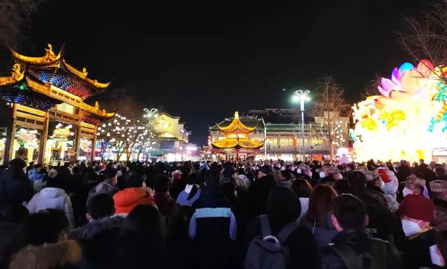 夜晚的夫子庙