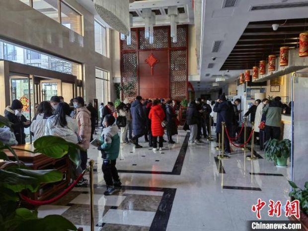 今年春节，位于浙江磐安的温泉酒店游客“爆满”　李阳阳　摄