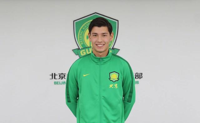 (归化球员侯永永,图片来自北京国安足球俱乐部)