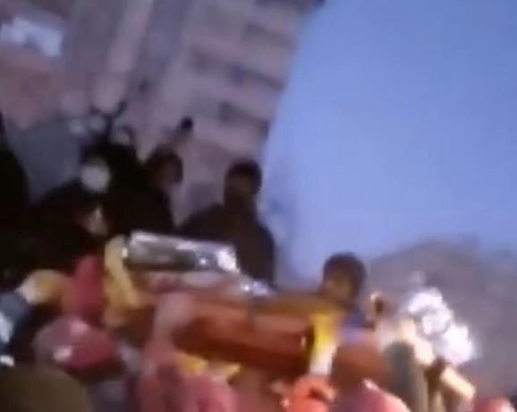 参与救出被困178小时土耳其女童 中方救援队员:搜索到生命迹象 找到多名遇难者后才发现女孩