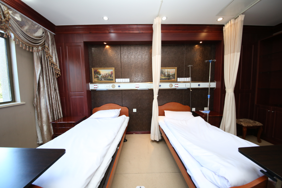 （图为：北京华韩整形医院的豪华套间）