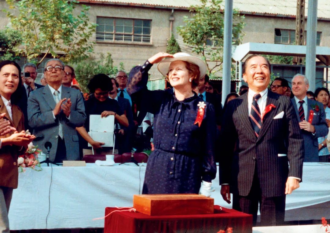 1982年9月22日，撒切爾夫人出席“世誼”號出口船交船典禮。圖/江南造船集團提供