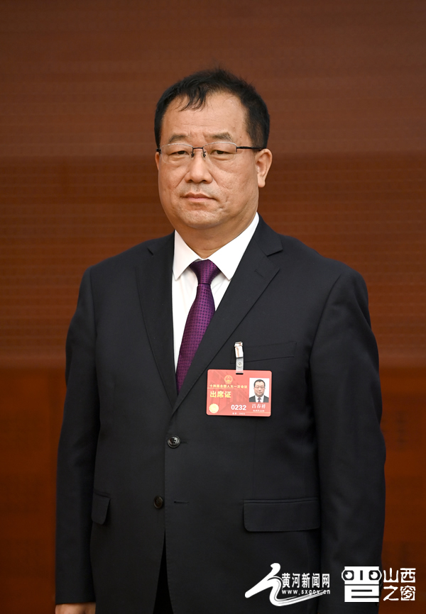 图为全国人大代表吕春祥