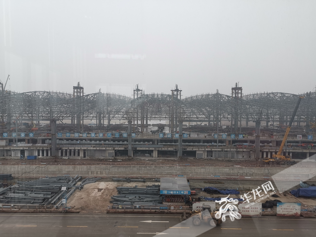 T3B航站楼的钢结构主体工程已基本完成。资料图片