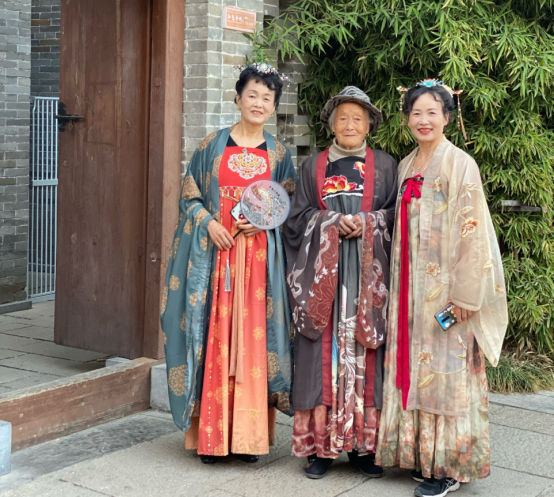 汉服长辈婚礼穿搭推荐,汉服长辈婚礼穿搭推荐图片