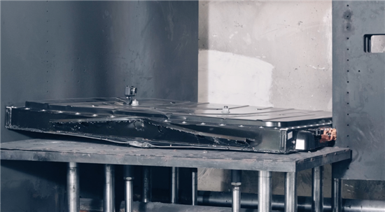 长安深蓝SL03如何将电池安全卷到极致?