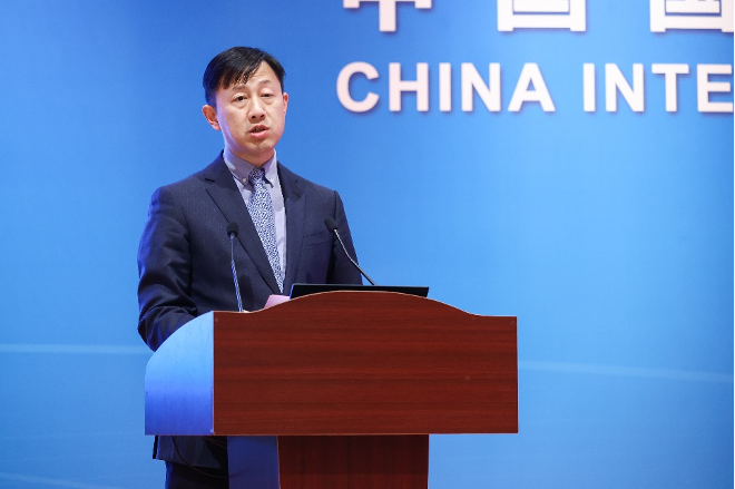 中国银行上海市分行副行长张欣园致辞