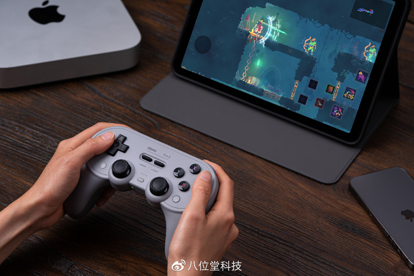 八位堂宣布 SN30 Pro 等 6 款手柄兼容苹果设备