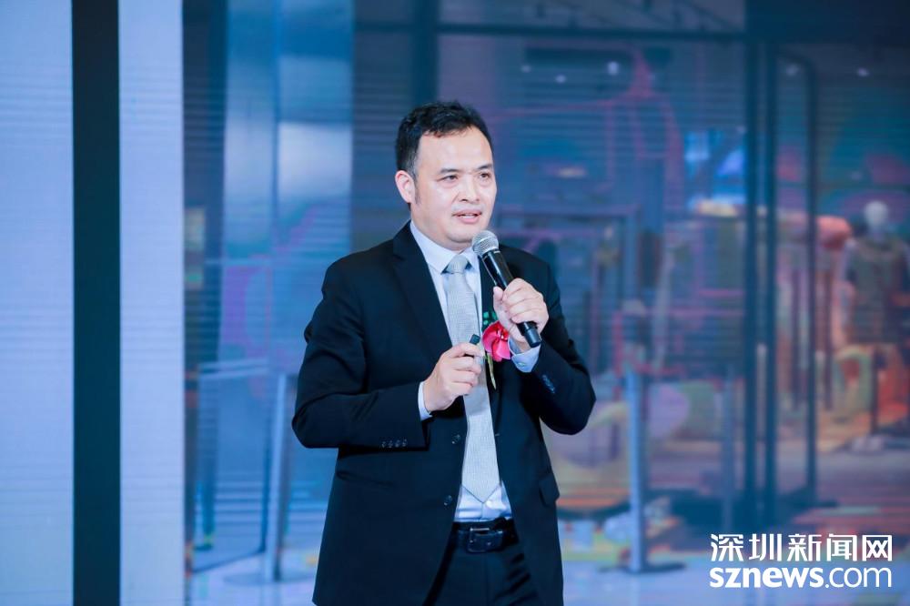 TVB2026湾区发布会现场，陈豪、谭俊彦等艺员合影