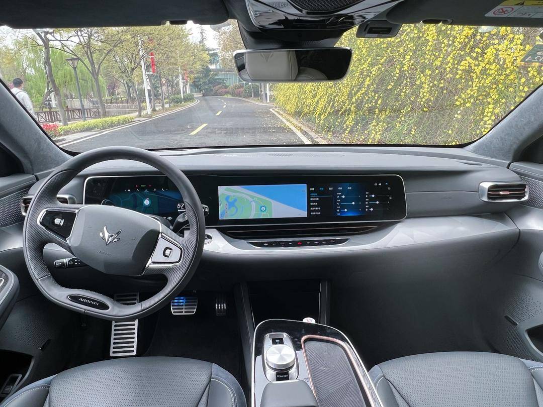 极狐阿尔法s氢能源车多少钱 8a04-1cad7048706b6473ab6a16aa848696a2.jpg