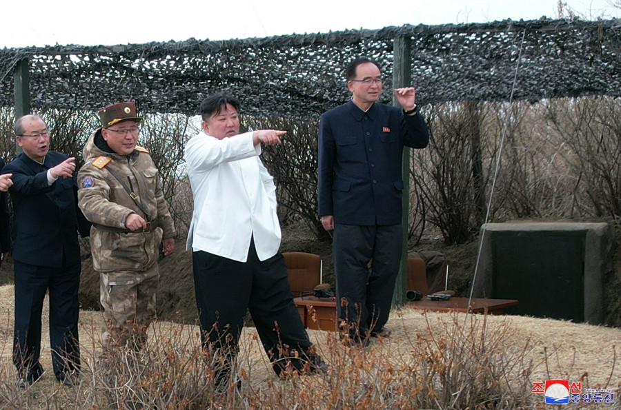 朝中社：朝鲜进行重要武器试验和发射训练