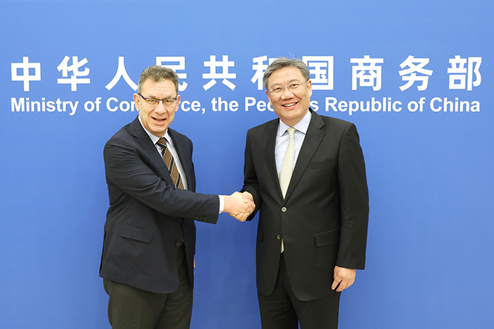 3天时间，商务部部长王文涛会见5家外企高管，释放啥信号？