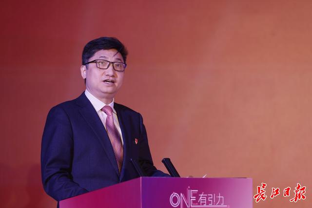 华中科技大学同济医学院附属同济医院党委副书记廖家智在大会上发言。长江日报记者胡冬冬 柯志刚 摄