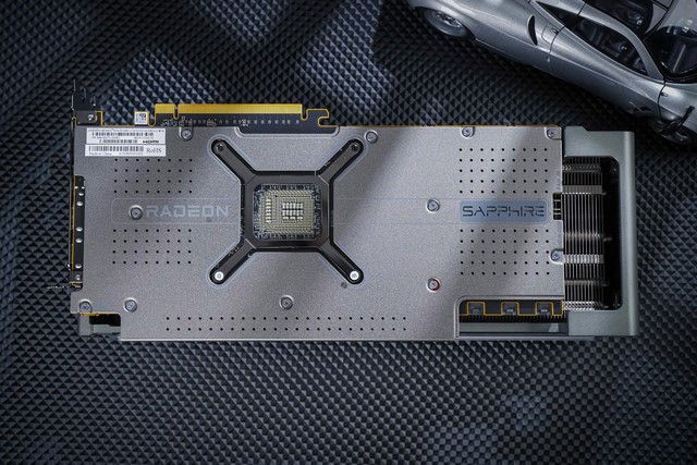 蓝宝石RX 7900 XTX 超白金评测 真旗舰重生