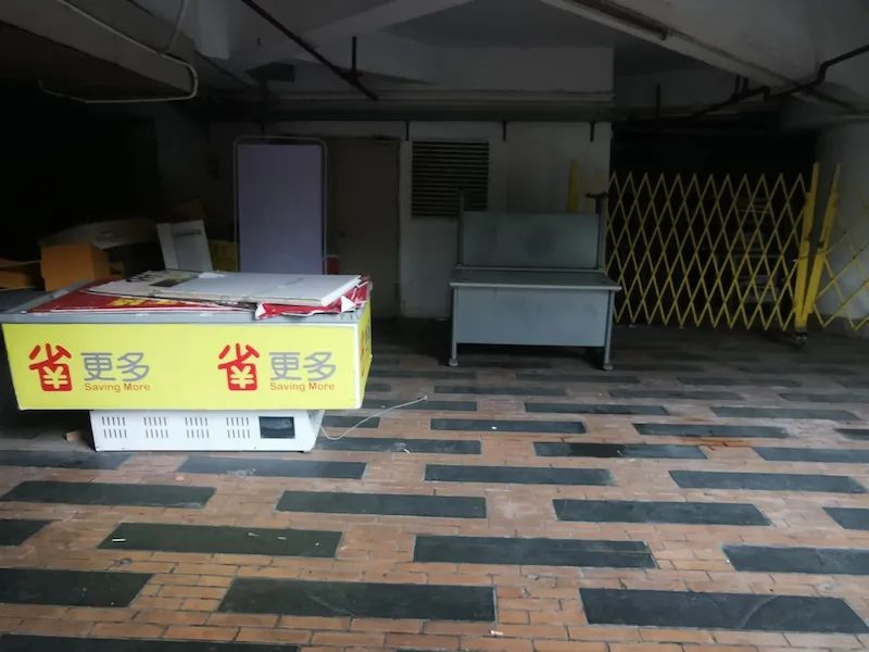 4年闭店100多家！实探家乐福广州康王店：租期还两年突然撤店