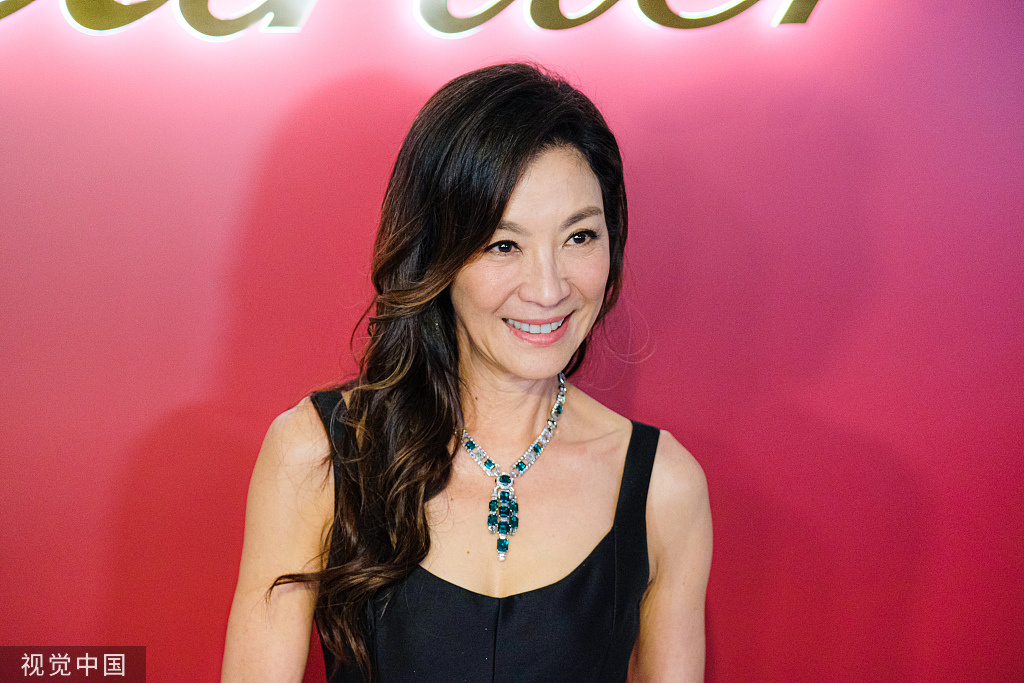 刚拿下奥斯卡影后，杨紫琼再演“星际女皇”