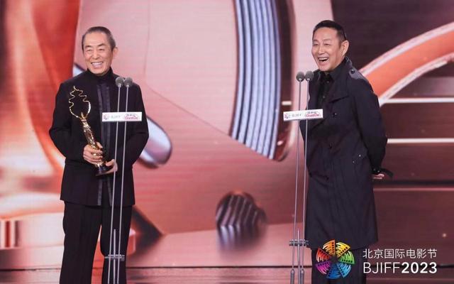 新闻8点见丨“五一”首日北京206家景区接待游客184.1万人次