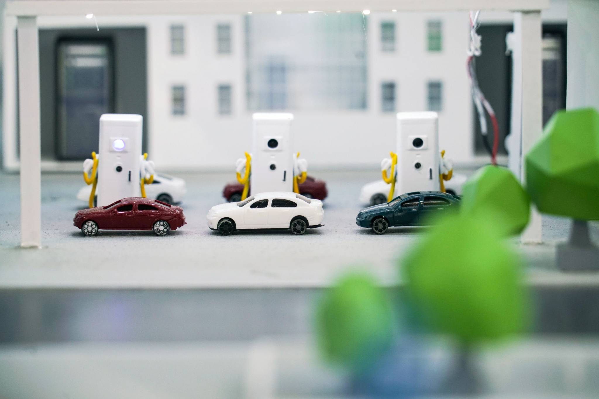 碳酸锂价格大跌引发蝴蝶效应，电池企业一季度业绩分化