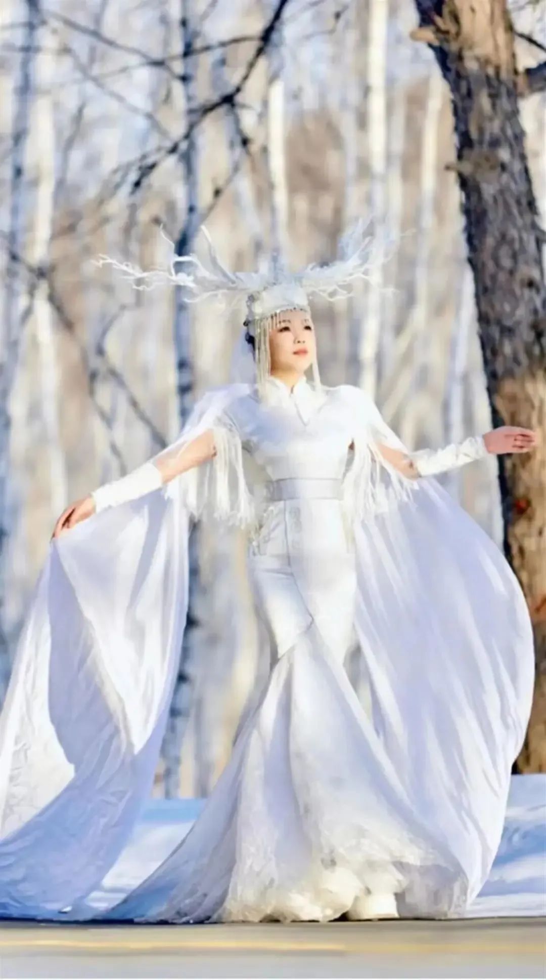 这位局长为游客跳霹雳舞，网友：文旅局长们“卷”出新高度了