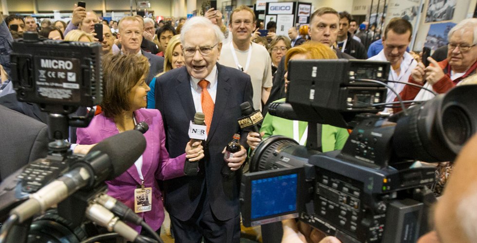 回首过往十年巴菲特股东会：投资界的关注点发生了哪些转变？