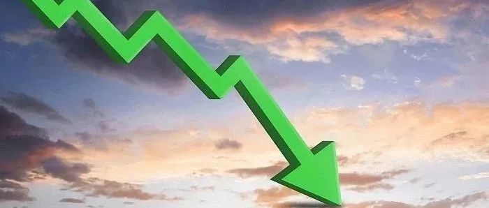 钢坯狂降1400！螺纹连续大跌至3539元/吨！谁捅了钢价的“泡沫”