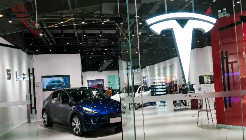 特斯拉一周之内两次涨价，或意在扭转外界降价预期