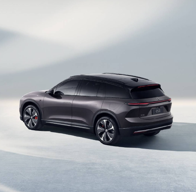 蔚来 ES6 车型预热：采用双电机四驱系统，零百加速 4.5 秒