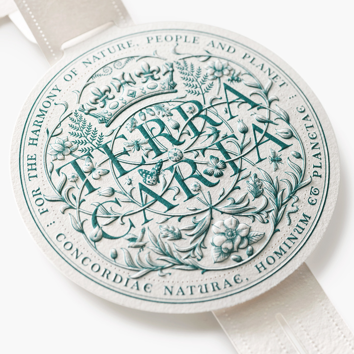 Jony Ive 眼中近乎完美的设计是怎样的？