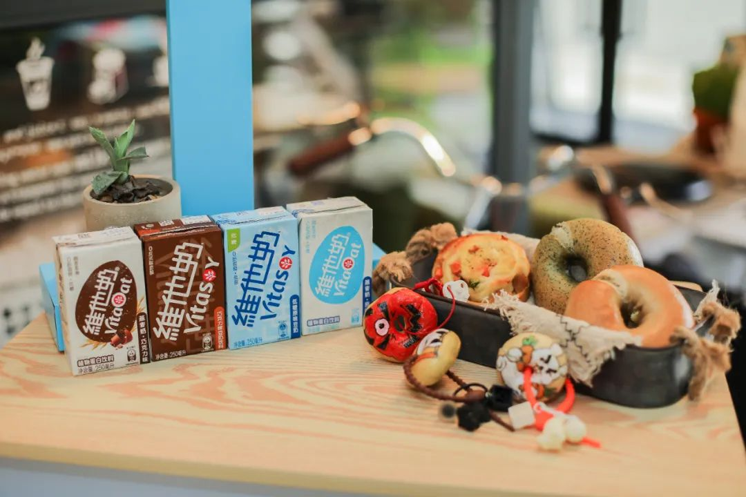 图片来自:维他奶、广州吃喝玩乐生活公众号、livin广州公众号、enjoy广州公众号